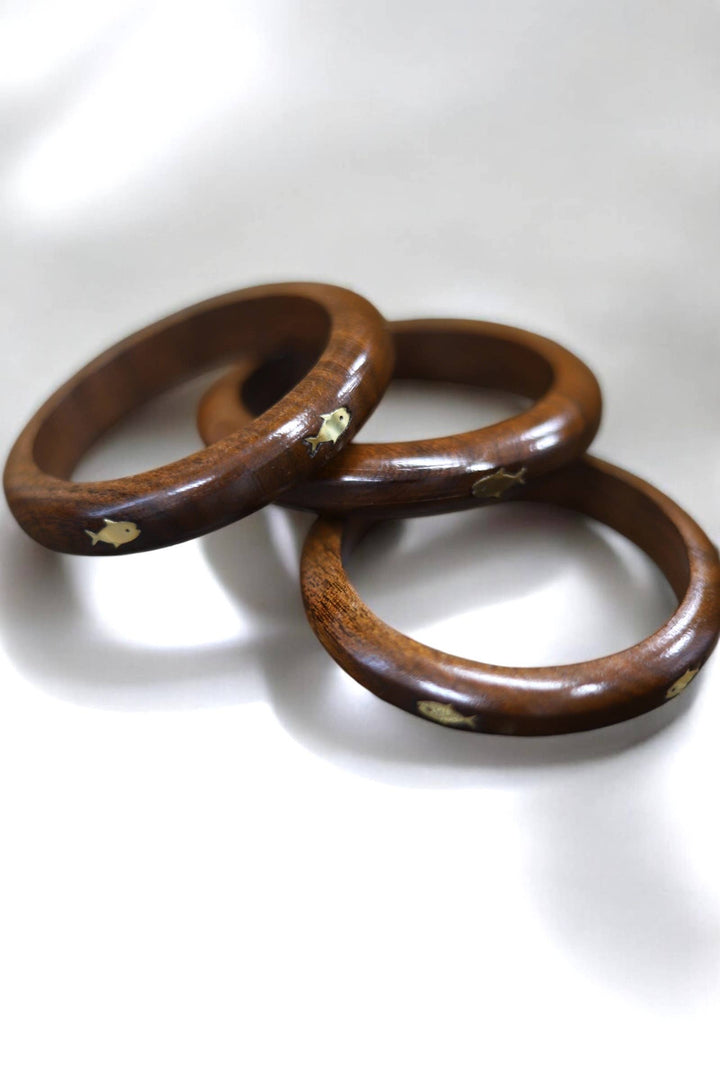 Wood Layering Bangle with Brass Fish 