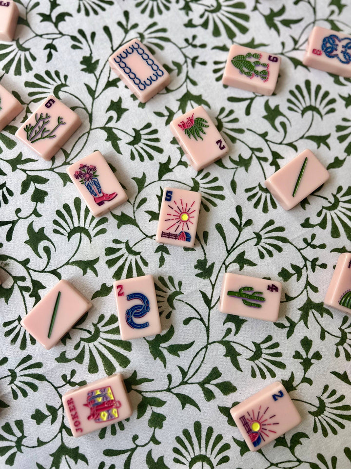 Trailing Florets Tablecloth in Green, 60x60