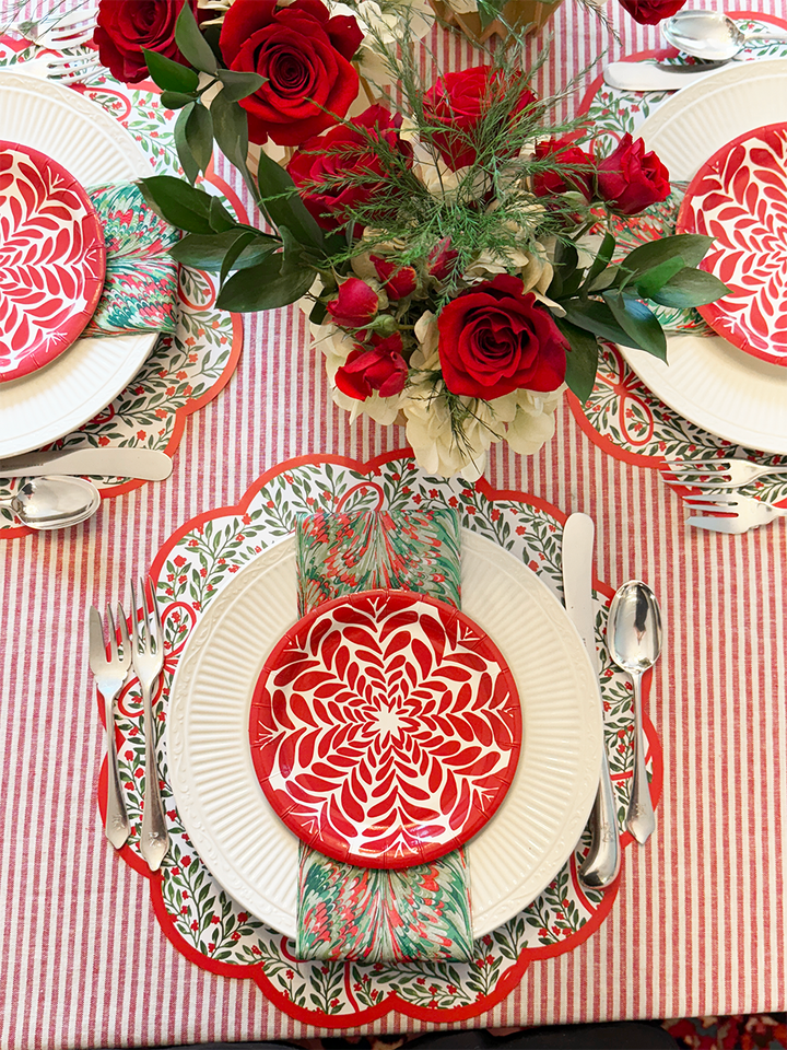 Marble Guest Towels in Red and Green, S/25