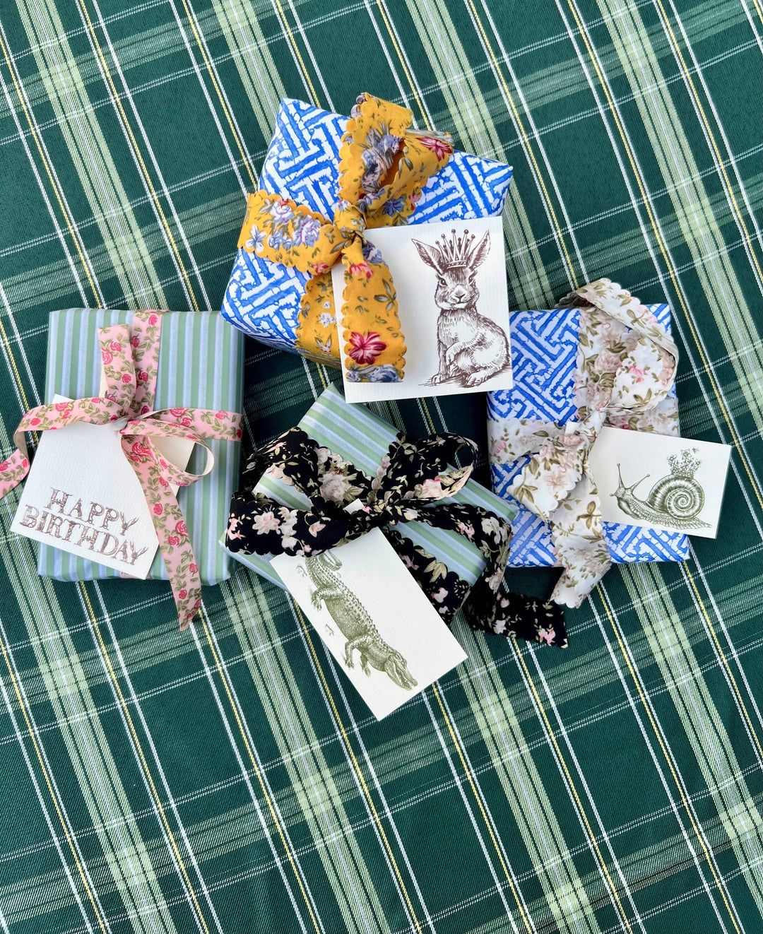 Gator Crossing Gift Cards | Alexa Pulitzer