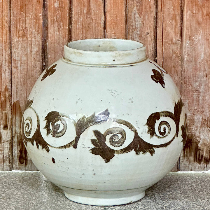 Porcelain Jar, Floral Scroll