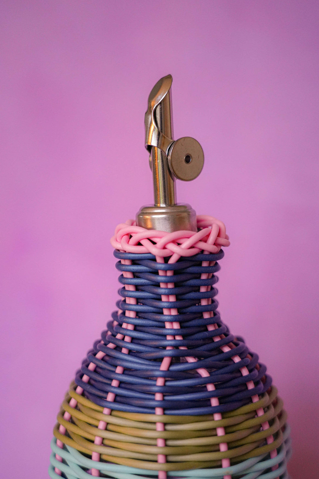 Oil Pourer, Pink/Navy