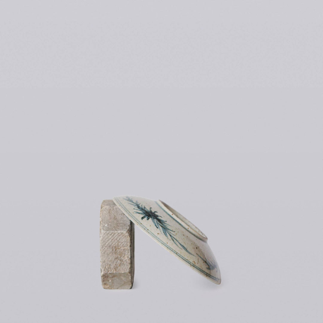 Blue and White Porcelain Dancing Crane Dish