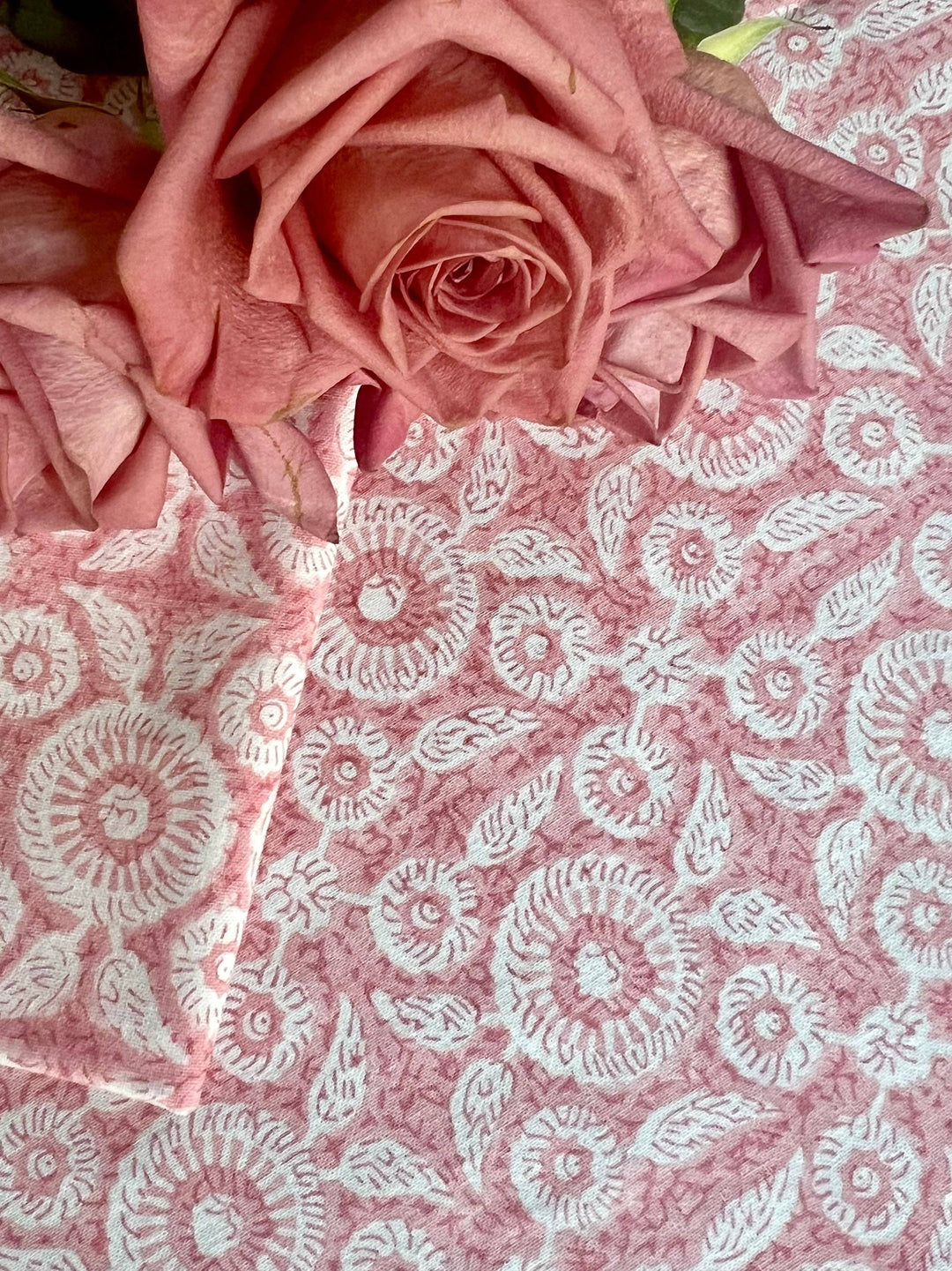 Feathered Tile Tablecloth in Dusty Rose