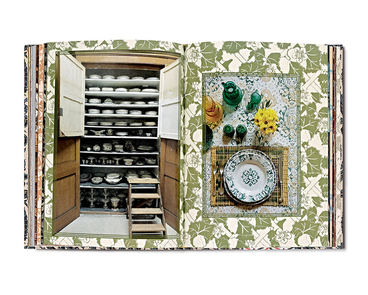 "Casa Cabana" Book