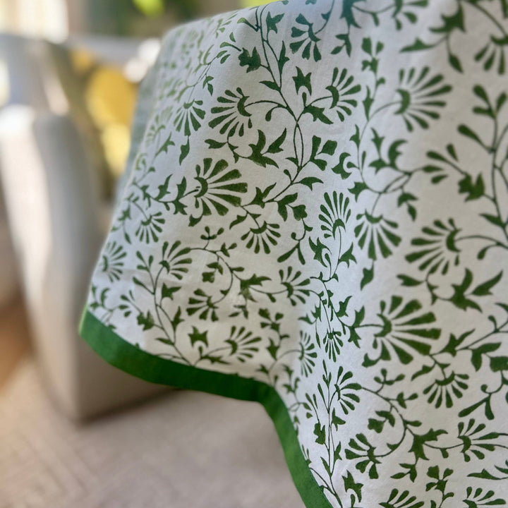 Trailing Florets Tablecloth in Green, 60x60