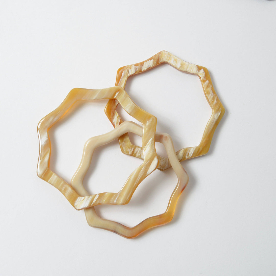 Horn Scalloped Bangle
