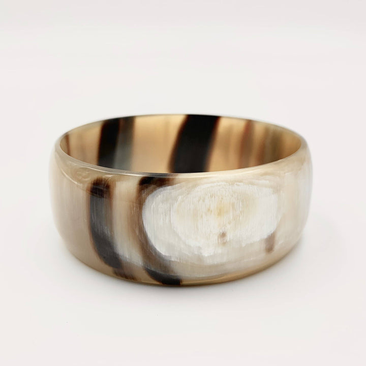 Horn Bangle, Wide