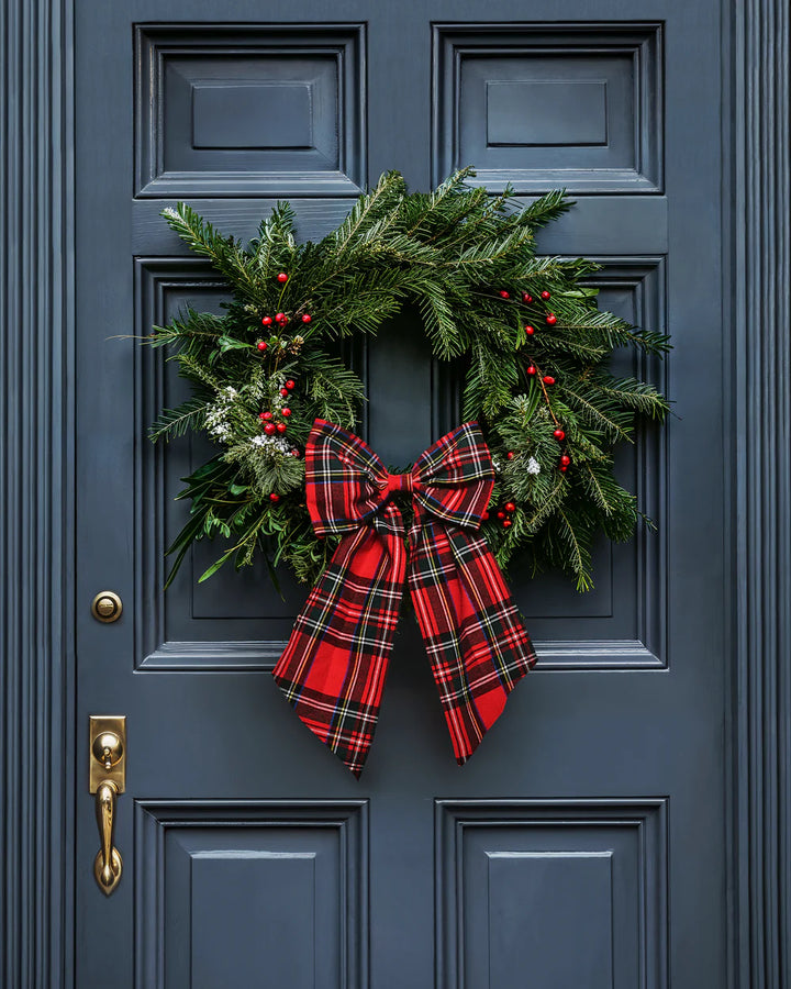 Wreath Bow in Imperial Tartan, Red | Petite Plume