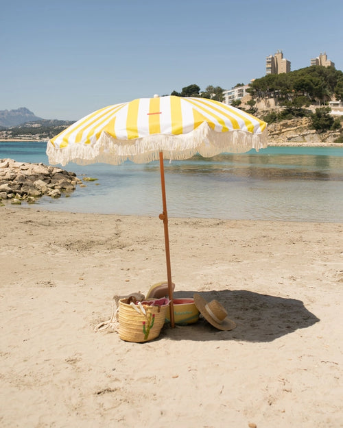 Cabana Stripe Beach Umbrella, Yellow| Flamingueo